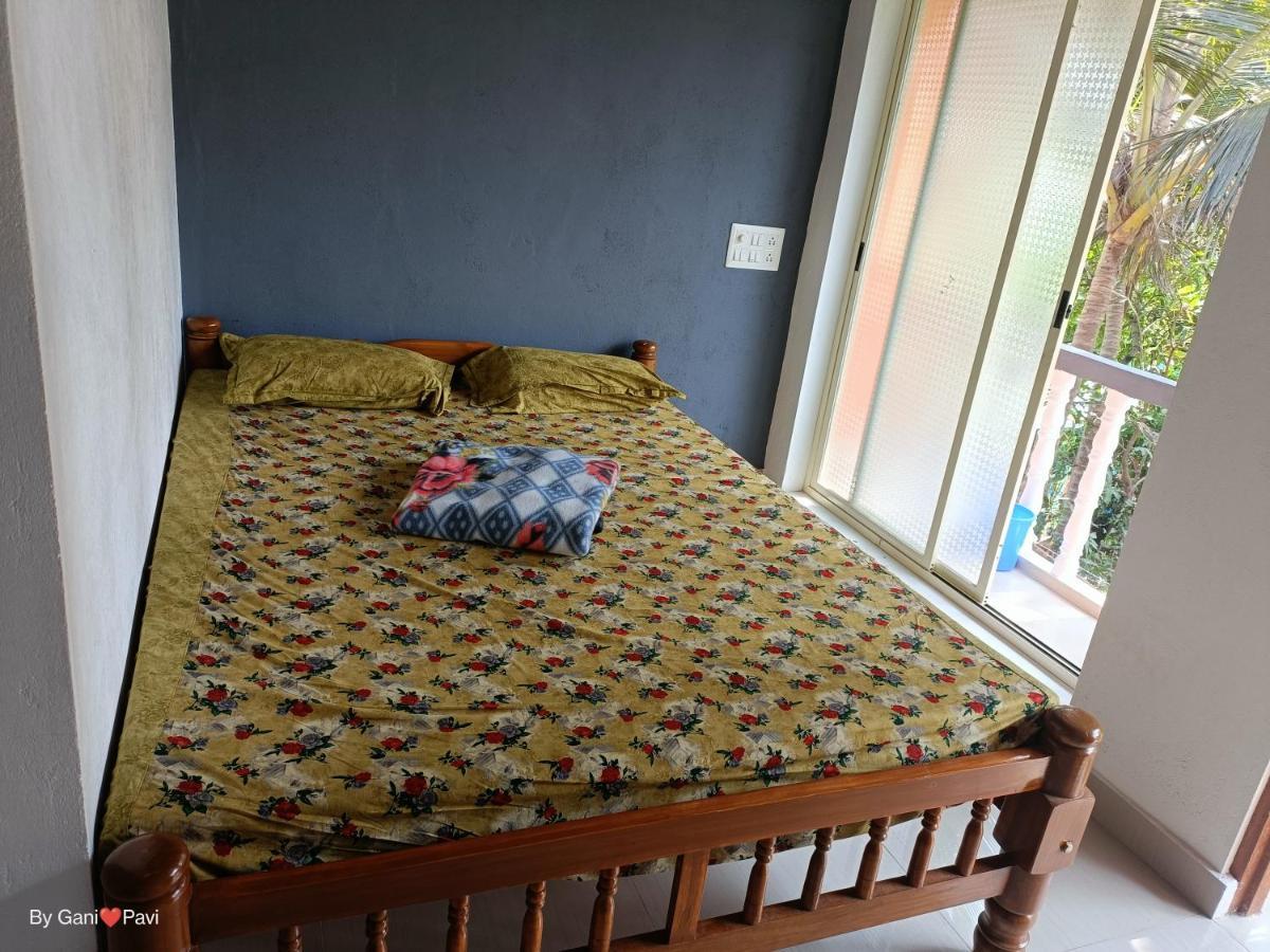 Golden Wings Cafe Hotell Gokarna  Eksteriør bilde