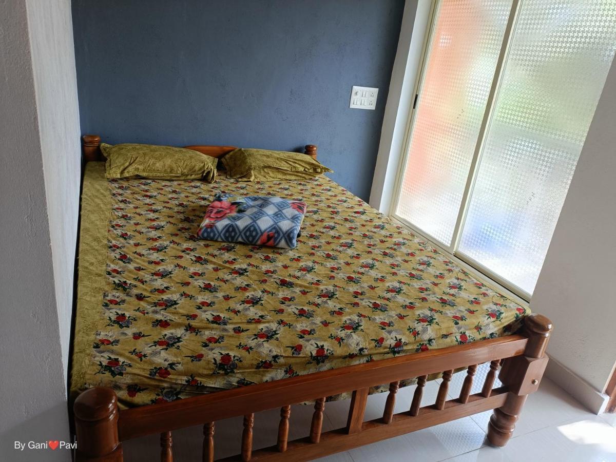 Golden Wings Cafe Hotell Gokarna  Eksteriør bilde